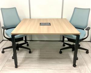 【セット商品（テーブル×1台、チェア×2脚）】ワークテーブル おしゃれなカラー カフェ風 デザインオフィスオススメ(おすすめ) 大人気 ・KOKUYO/コクヨ ・WORKFIT/ワークフィット ※横浜本店撮影画像※