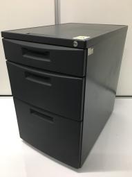 【８台入荷！】■イトーキ■CZシリーズ■ブラック■オフィスバスターズ梅田本店