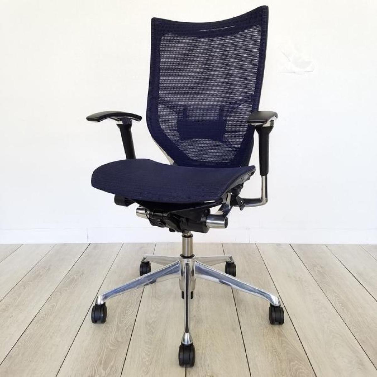 【関西外部倉庫にロット入荷！】オカムラ製高級オフィスチェア　オカムラ/バロン/ダークーブルー/座面メッシュ/可動肘/ポリッシュフレーム
                        バロンメッシュチェア
                                    中古
            