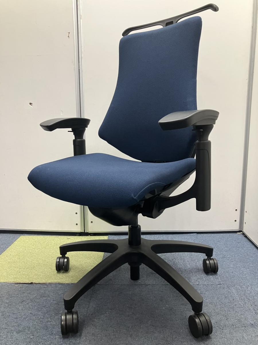 【関西倉庫在庫品】【中古では比較的新しい】【姿勢の変化にフレキシブルに対応！スタイリッシュなデザインのメッシュチェア！】■イトーキ（ITOKI）　エフチェア　ハイバック　可動肘　ブルー
                        エフクロス
                                    中古
            