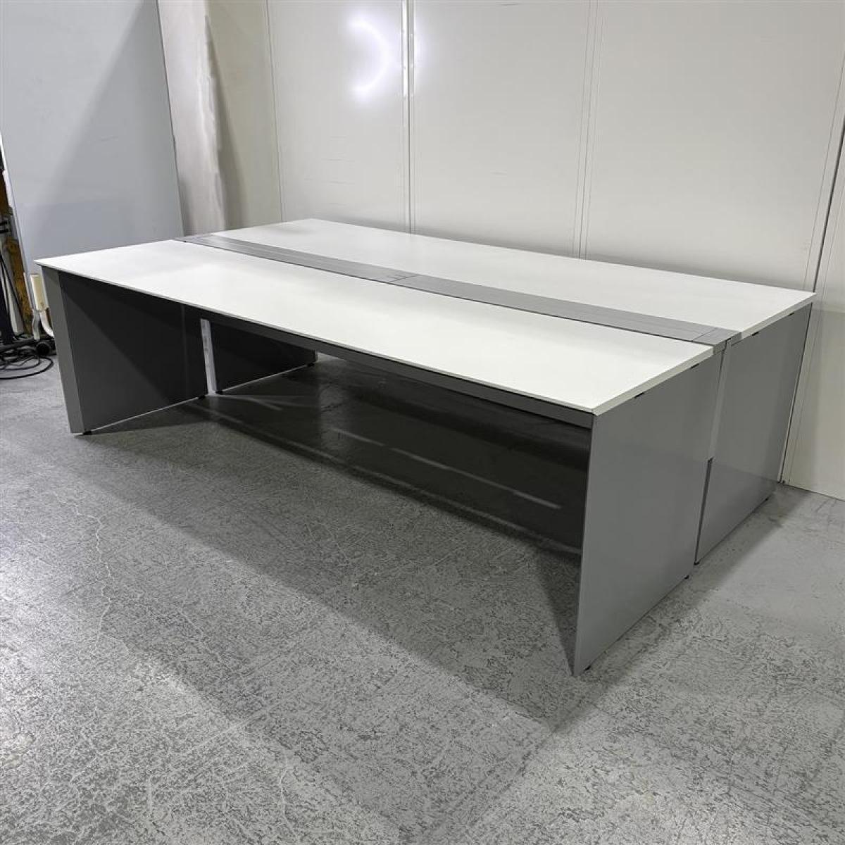 【関西倉庫入荷】■コクヨ（KOKUYO）　ワークヴィスタ+（Workvista）　■W2800×D1400×H720㎜　■ホワイト　【4名での使用に最適な幅2800mm！】
                        ワークヴィスタプラス
                                    中古
            
