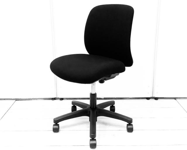 【中古】ボニートチェア  イトーキ（ITOKI） 肘無ローバックチェア