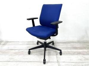 【定価約8万円】【座り心地抜群！人気なコクヨウィザードチェア入荷！】■コクヨ　ウィザード　肘付ローバックチェア　■固定肘付き　■ゴムキャスター