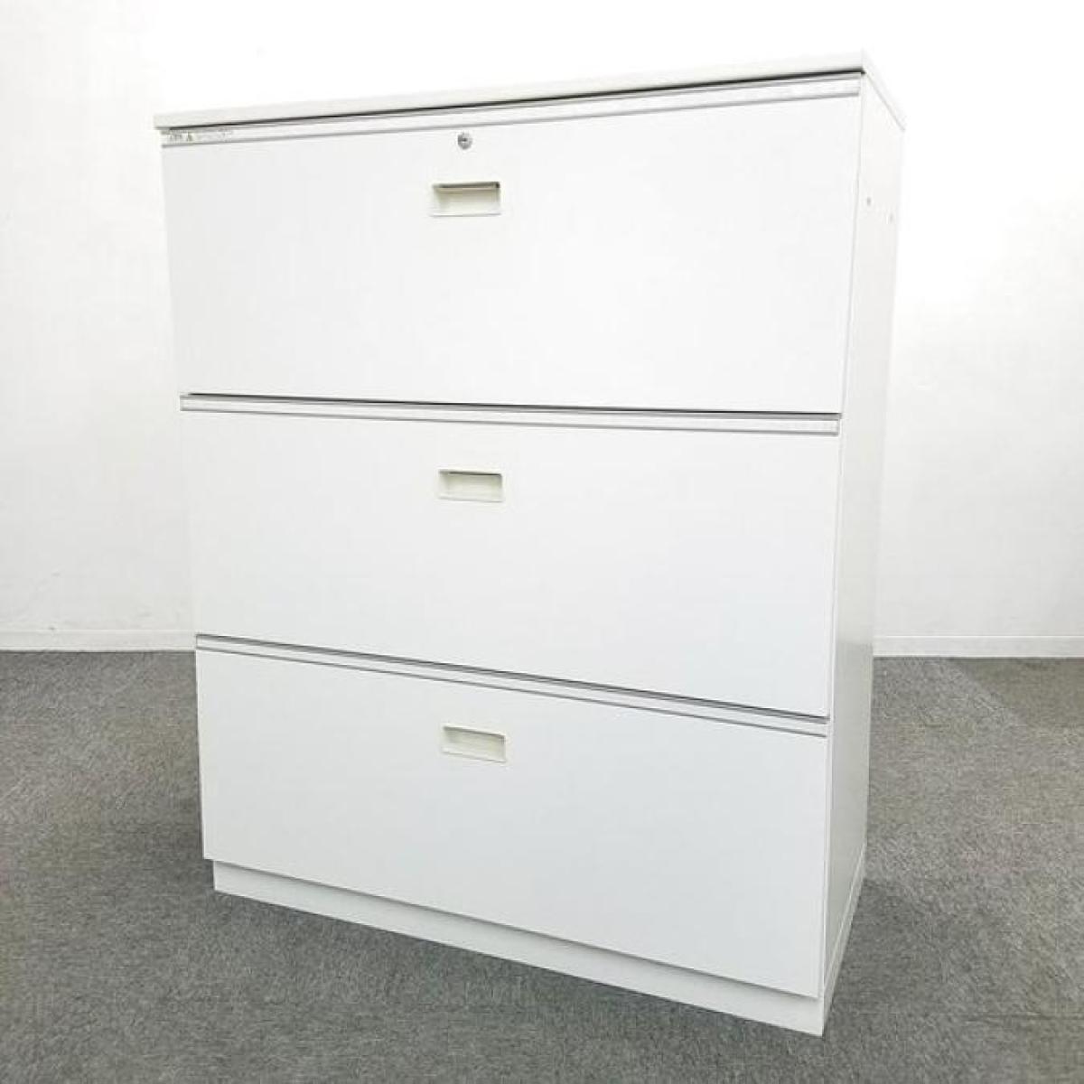 【A4ファイルも沢山収納可能！ホワイトカラーの人気シリーズ３段ラテラル書庫！】■イトーキ（ITOKI）製　シンライン (THIN LINE)　3段ラテラル書庫　ローキャビネット　■ホワイト　■シリンダー錠　■天板付【入替セールにつき40%OFF！】
                        シンライン
                                    中古
            