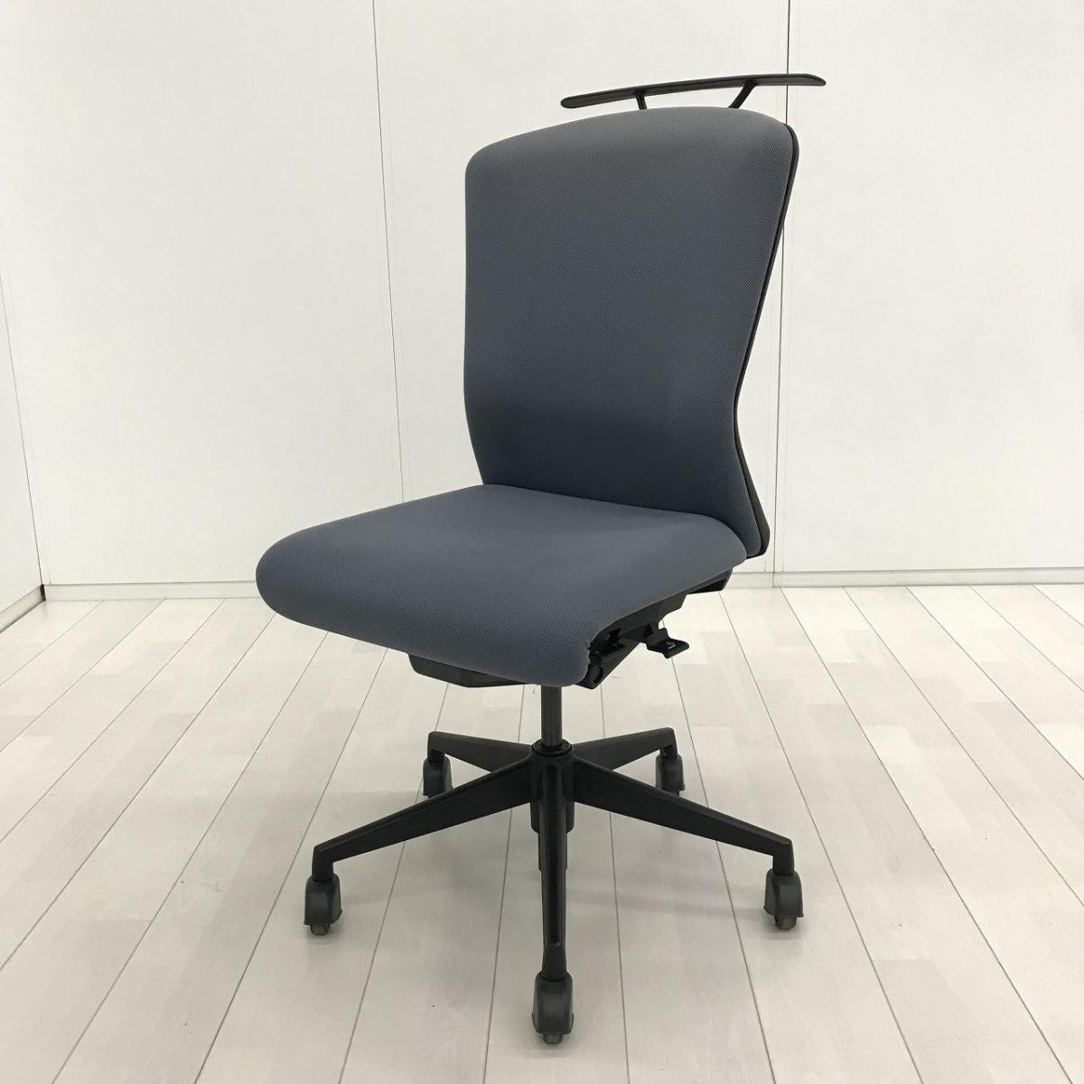 【定価約１０万円】【快適な座り心地を追求して新たに開発された最新メカニズム！ワンランク上の座り心地！】■ウチダ(UCHIDA)製　エルフィ(Elfie)チェア　肘無ミドルバック　クロスバックタイプ　■ハンガー付き　■ブルーグレイ×ブラックシェル
                        エルフィ
                                    中古
            