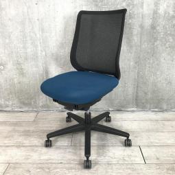 【定価約5万円】【テレワークにも最適！快適な座り心地と充実機能！】■コクヨ(KOKUYO)製　ミトラ(Mitra)チェア　肘無し　ローバック　背面メッシュ　■背面:ブラック×座面:ターコイズブルー