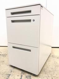 【関西倉庫在庫品（G）】イトーキ製　3段ワゴン　CZR　ホワイト　高さ680 ※通常より背が高い商品です。　【弊社使用欄：A01035712】