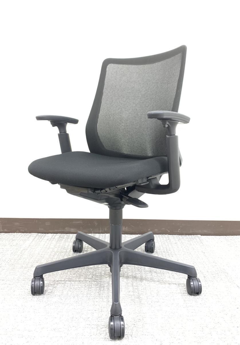 【在庫入替セール品！】【背中を立体的に包み込む！シルフィの座り心地を低コストで再現！】■肘付　背面メッシュ　■可動肘付き　■ブラック/オカムラ（okamura）製　フルーエントチェア
                        フルーエントチェア
                                    中古
            