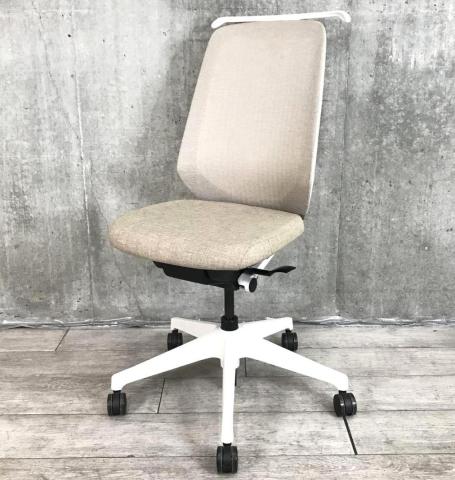 【中古】ノート  イトーキ（ITOKI） 肘無ハイバックチェア