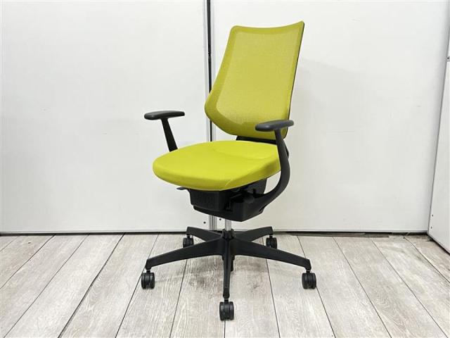 【中古】イング バーチカル 樹脂  コクヨ（KOKUYO） 肘付ハイバックチェア