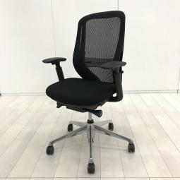 【オカムラ製品で最も人気を集める高機能メッシュチェア！】■オカムラ（okamura）製　シルフィー（Sylphy）チェア　肘付き　ハイバック　ランバーサポート付き　背面メッシュ　■可動肘　■ブラック　【弊社使用欄：A01071192】