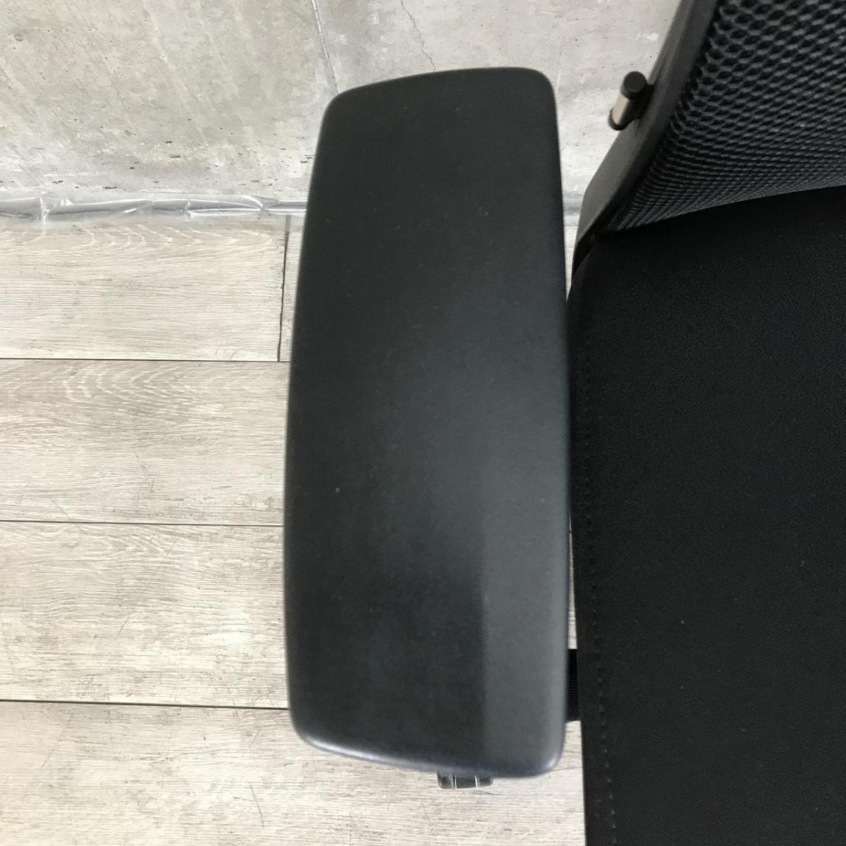 【中古】シンクチェア（新モデル） Steelcase/スチールケース 肘付ハイバックチェア 585984 - 中古オフィス家具ならオフィスバスターズ