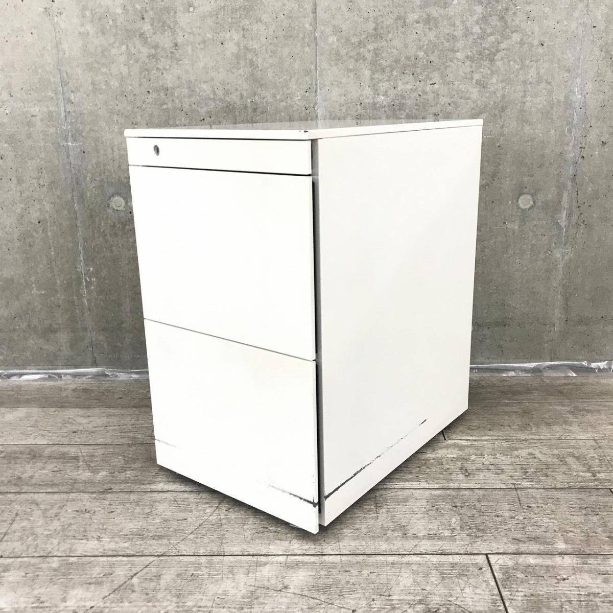 【訳アリ品/傷多数により特別価格でご案内】■オカムラ(okamura)製　プロユニットシリーズ　3段ワゴン　フリアド用ワゴン　H650㎜　■ホワイト　■シリンダー錠　中古家具
                        プロユニット
                                    中古
            