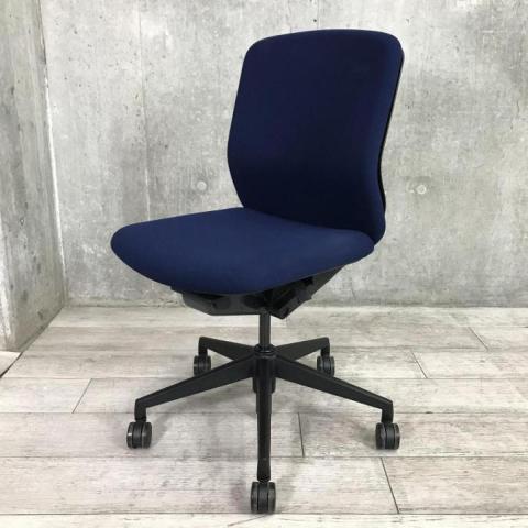 【中古】クレネ KRA ウチダ（UCHIDA) 肘無ミドルバックチェア