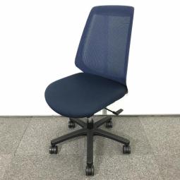 【理想的な作業姿勢をキープ！オシャレデザインで通気性の良い背もたれメッシュチェア！】■イトーキ（ITOKI)製　ノナ （nona）チェア　肘無　ハイバック　■背面メッシュ　■ネイビーブルー×ホワイトフレーム