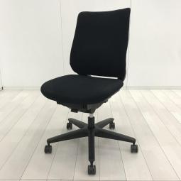 【在庫入替セール】【シンプルなデザインと快適な座り心地を誇る人気チェア！テレワークにも最適！】■コクヨ（KOKUYO）製　ミトラ（Mitra）チェア　肘無　ローバック　■ブラック【A01050059】
