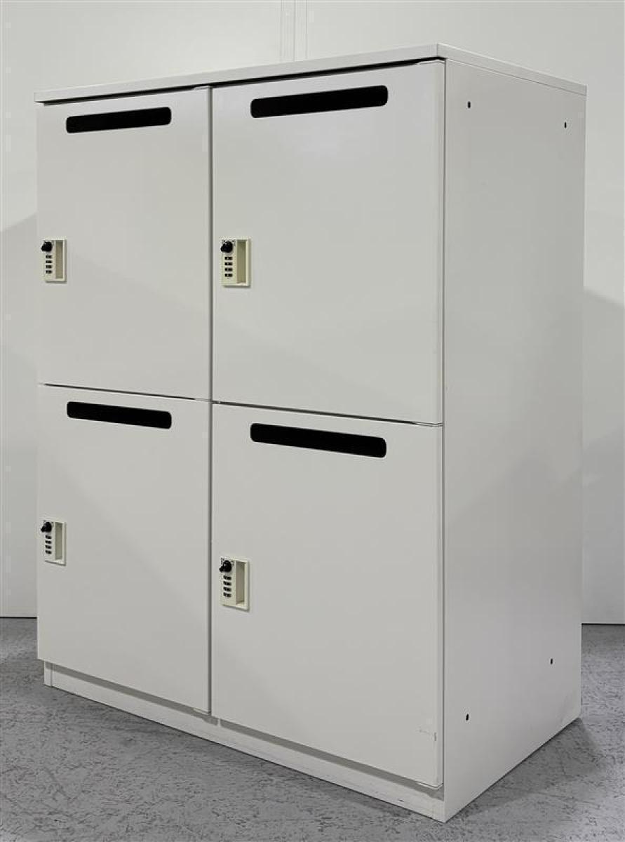 【フリーアドレスやコワーキングオフィスの相棒！4人用メールロッカー】■ITOKI（イトーキ）　M型ロッカーシリーズ　4人用パーソナルロッカー　投函口付き　W900×D520×H1150mm　■ダイヤル錠　■ホワイト
                        M型
                                    中古
            