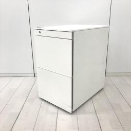 【フリアドデスクや平机の収納力アップに！　ファイルや書類の収納に最適な3段ワゴン！】■オカムラ（okamura）製　プロユニット（Pro Unit）シリーズ　フリアド用　3段ワゴン　H650㎜　■シリンダー錠　■ホワイト　【弊社使用欄：A01043240】