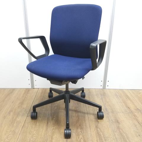 【中古】クレネ  ウチダ（UCHIDA) 肘付ミドルバックチェア