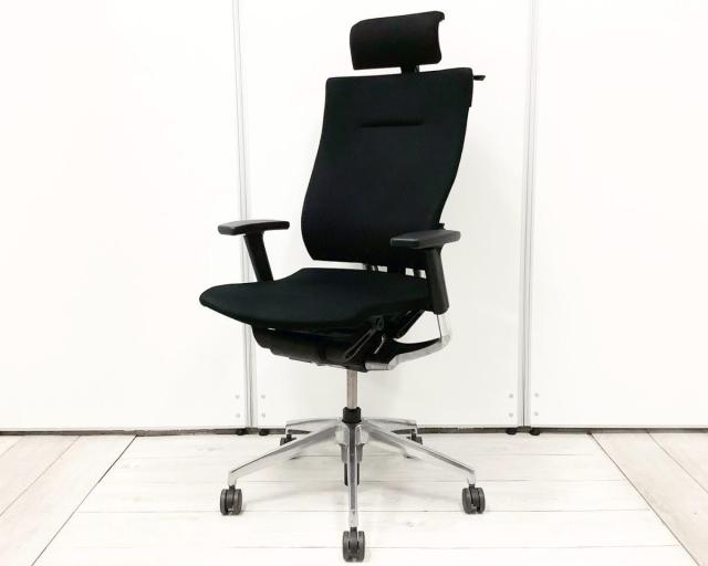 【2023年製】【限定1脚】ワークチェア　アジャスタブル肘 可動肘 アームレスト付 ヘッドレスト付 ハンガー付 オススメ(おすすめ) 大人気 ・ITOKI/イトーキ ・Spina/スピーナ ※横浜本店撮影画像※