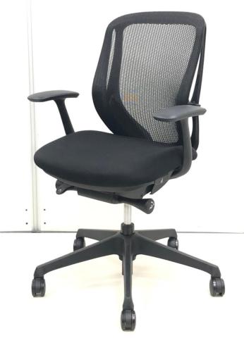 【肘有（固定肘/アジャストアーム）/コートハンガー無】ワークチェア ブラックボディ オススメ(おすすめ) 大人気 ・Okamura/オカムラ ・Sylphy/シルフィー ※横浜本店撮影画像※
