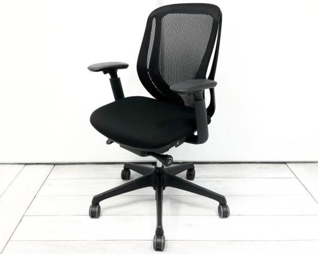 【中古】シルフィーメッシュ C681XR-FMF1 オカムラ（okamura） 肘付ローバックチェア