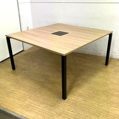 コクヨ　ワークフィット 　ワークテーブル　両面タイプ　1200角　ラスティックミディアム天板/ブラック脚　アジャスタータイプ【愛知・名古屋・豊田・静岡・浜松】