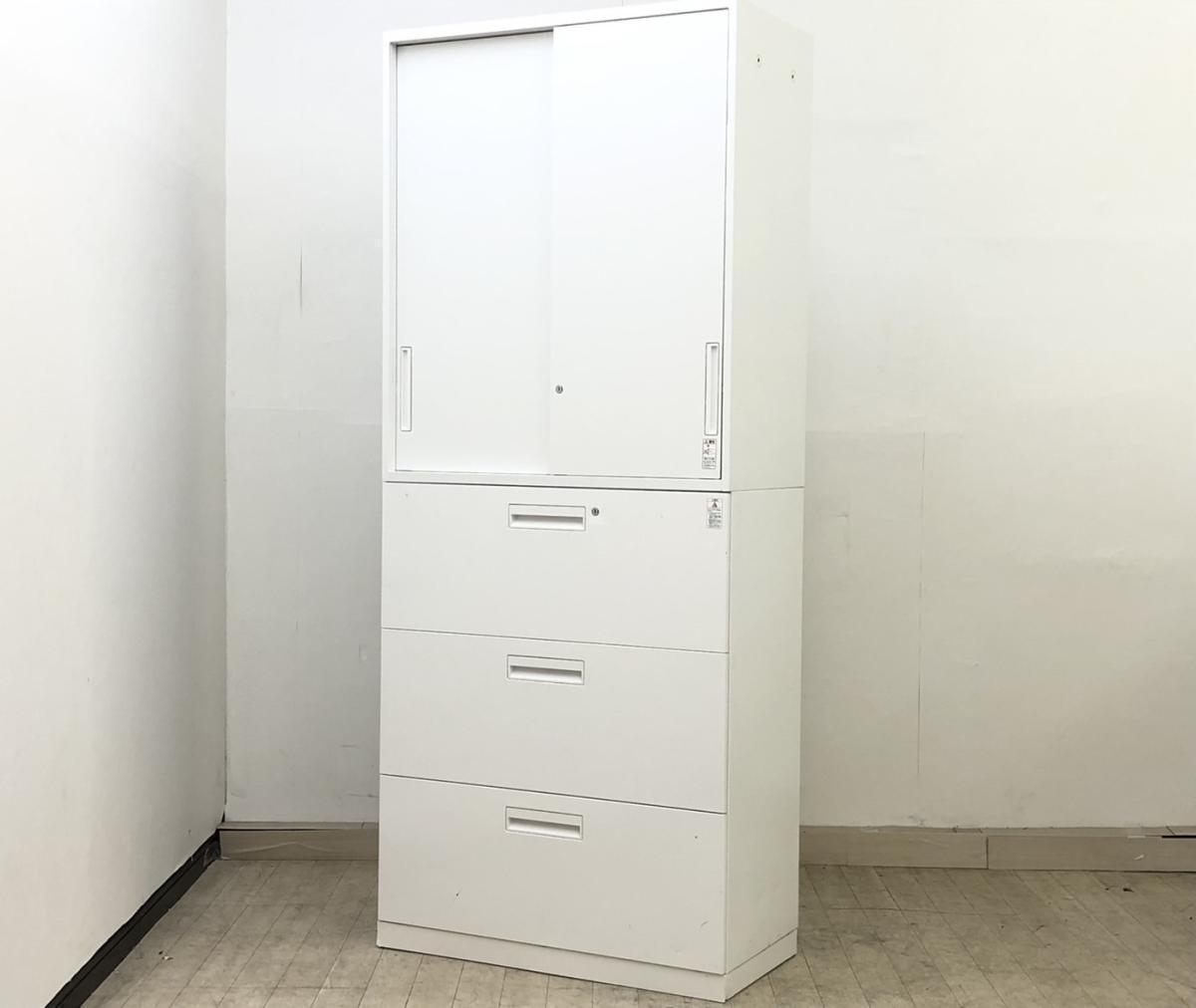 【1セット限定！】【収納力抜群の書庫セット！引き違い＋3段ラテラルタイプの使いやすい組み合わせ！】■コクヨ(KOKUYO)製　 エディア(EDIA)シリーズ　引き違い＋3段ラテラル　書庫セット　ハイキャビネット　H2150㎜　■ホワイト　■シリンダー錠
                        エディア
                                    中古
            