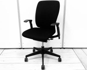 【肘付（可動肘/アジャスタブル肘）/ハイバック】大人気／定番／品質良好　◆ITOKI／イトーキ　◆fulgo／フルゴ ※横浜本店撮影画像※