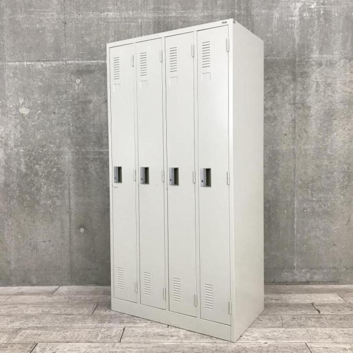 【個人の衣服や荷物をしっかり管理！使い勝手の良い4人用ロッカー】■プラス（PLUS）製　4人用ロッカー　更衣用ロッカー　W900×D515H1790㎜　■シリンダー錠　■グレー
                        その他シリーズ
                                    中古
            