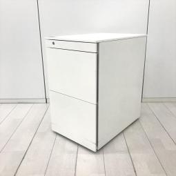 【在庫入替セール品！（本在庫限定価格）】【フリアドデスクや平机の収納力アップに！　ファイルや書類の収納に最適な3段ワゴン！】■オカムラ（okamura）製　プロユニット（Pro Unit）シリーズ　フリアド用　3段ワゴン　H650㎜　■シリンダー錠　■ホワイト　【弊社使用欄：A01043240】