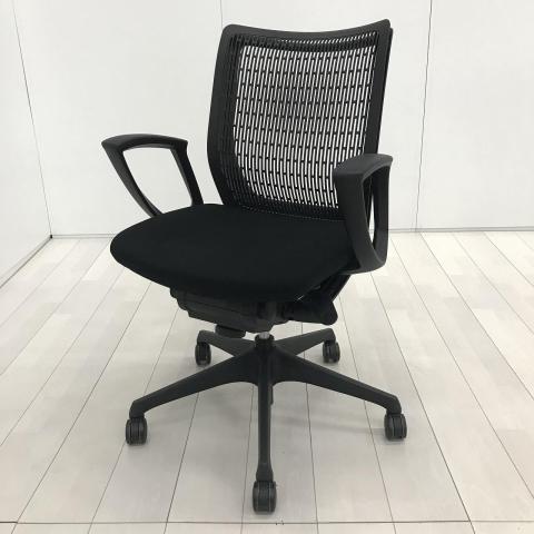 【中古】ヴィスコンテチェア CWB4ZA FBA1 オカムラ（okamura） 肘付ローバックチェア