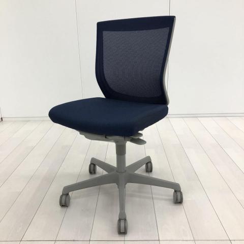 【中古】エスクードメッシュ  オカムラ（okamura） 肘無ローバックチェア
