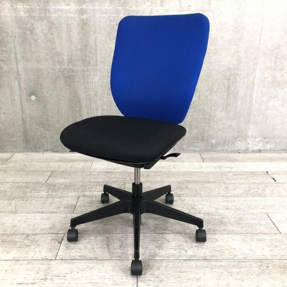 【腰にフィットするランバーサポート！身体にやさしい！】■イトーキ（ITOKI）製　プラオ（Prao）チェア　肘無し ハイバック　■ストロングブルー×ブラック 肘外し
                        プラオチェア
                                    中古
            