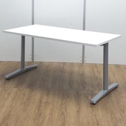 ★オカムラ製　ライブス　ホワイト　W1500サイズ　W1500xD750xH720サイズ　シルバーT字脚　ホワイト天板のミーティングテーブル！　ミーティングテーブル！！