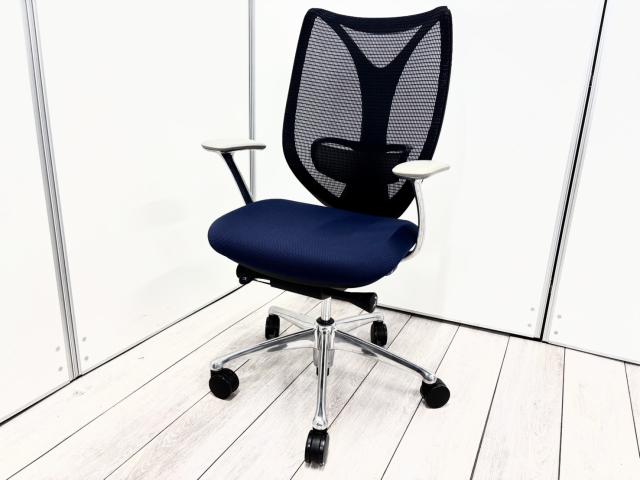 【中古】サブリナ  オカムラ（okamura） 肘付ハイバックチェア