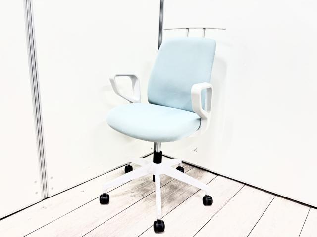 【中古】Elua（エルア） C02S-W101C コクヨ（KOKUYO） 肘付ローバックチェア