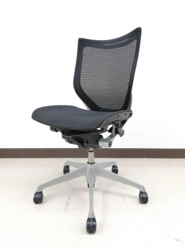 【中古】バロンメッシュチェア  オカムラ（okamura） 肘無ローバックチェア