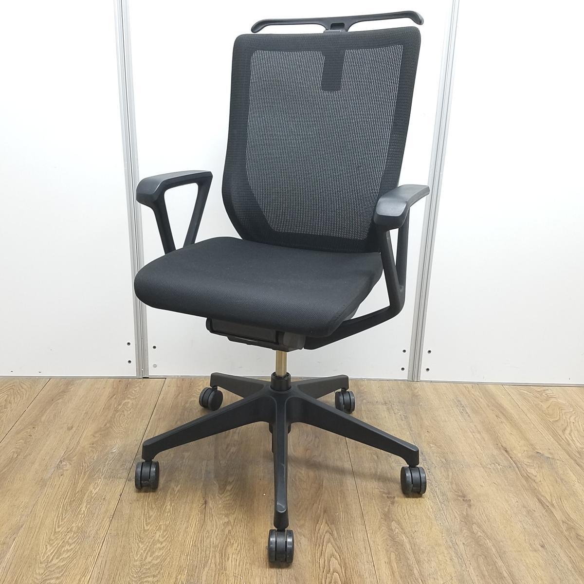 イトーキ　ミレッザ　肘付きハイバックモデル　可動肘　ブラック×ブラックフレーム　ロッキングレンジ調節　コートハンガー付き
                        ミレッザ ロッキング有
                                    中古
            