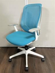 オカムラ　シルフィ　ライトブルー　固定肘　前傾チルトで業務効率アップ！！　#岐阜#愛知#三重#静岡#CS在庫