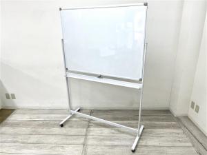 【ちょっとしたミーティングの際にあると便利！自立式の両面ホワイトボード入荷！】■自立式ホワイトボード　■キャスター付