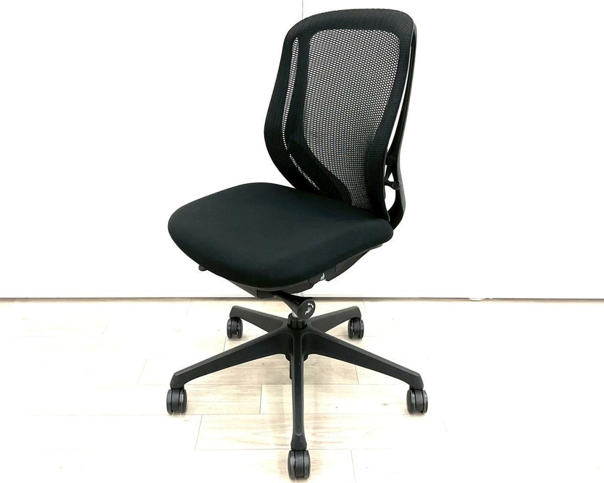 ■Okamura/オカムラ　■シルフィー　■ブラック（black）　■背面メッシュ　■肘無　■オススメ/人気/定番商品
                        シルフィーメッシュ
                                    中古
            