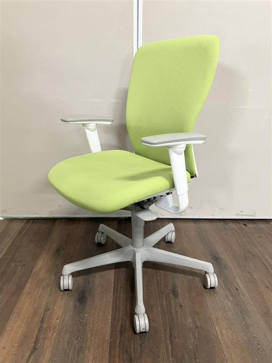 オカムラ　スラート　イエローグリーン〈黄緑・緑・〉肘付き　#岐阜#愛知#三重#静岡#CS在庫
                        スラート
                                    中古
            