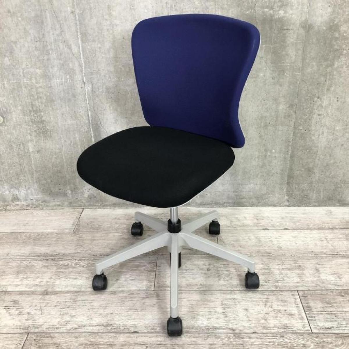 【561271】【定価約5万円】【ローコストチェアの定番！使いやすいスタンダードなデザイン！】■イナバ(Inaba)製　バルチェ(Valche)チェア　肘無し　ローバック　■背面ブルー×座面ブラック 【セルフアジャストメント機構採用であらゆるワークシーンにフィット！】オフィスバスターズ　水戸サテライト　大子町　北茨城市　高萩市　日立市　常陸太田市　常陸大宮市　那珂市　東海村　ひたちなか市　城里町 水戸市　笠間市　茨城町　大洗町　小美玉市
                        Valche
                                    中古
            