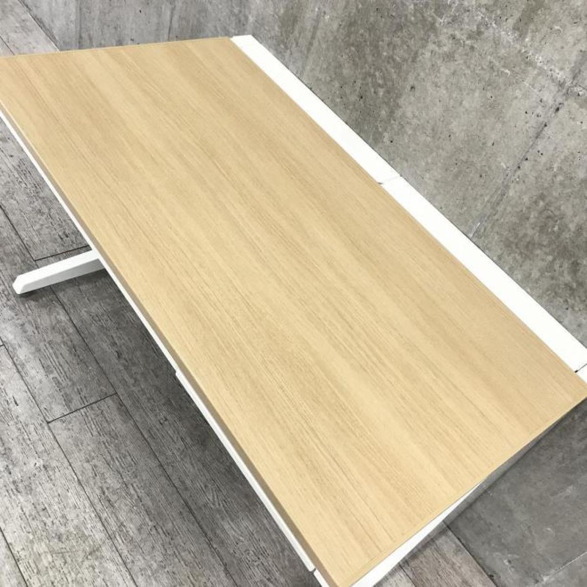 オカムラ　アドバンス　平机『中古美品』複数入荷！幅1200　H720 中古】アドバンス オカムラ/okamura 平机 586984 - 中古オフィス家具