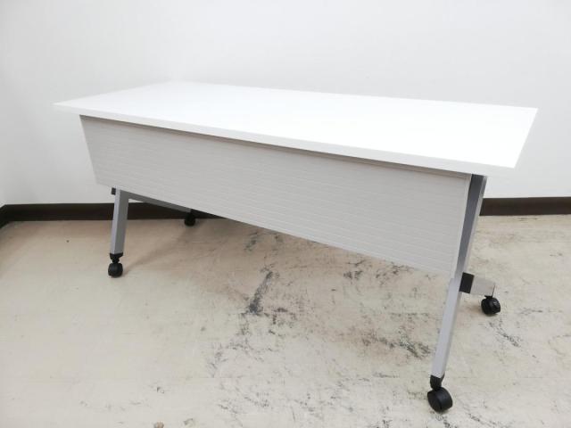 【中古】プラッテ  ウチダ（UCHIDA) スタックテーブル(長机/折りたたみ/会議用)