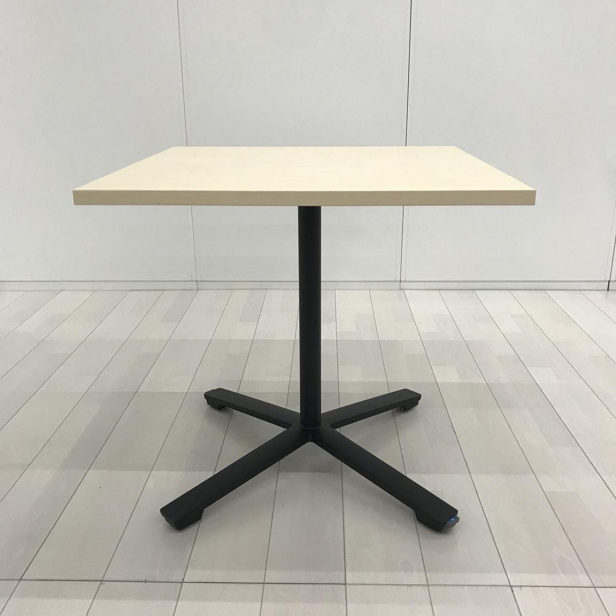 【カフェスペースやリフレッシュスペースに最適！シンプルなデザインで人気のキャスター付テーブル！】■コクヨ(KOKUYO)製　ビエナ(VIENA)シリーズ　ミーティングテーブル　角テーブル　W750㎜　■キャスター脚 　■天板:ナチュラル×ブラック脚　【関東倉庫在庫品】【弊社使用欄：A01070857】【HU】
                        ビエナ
                                    中古
            