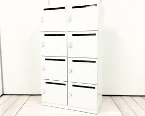 【在庫入替セール品】8人用 メールロッカー 投函口付 ダイヤル錠 マスターキー作成可能！ ホワイト コンセントあり オススメ(おすすめ) 大人気 ・KOKUYO/コクヨ ・EDIA/エディア ※横浜本店撮影画像※