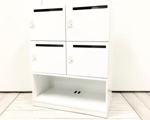 【在庫入替セール品】4人用 メールロッカー 投函口付 ダイヤル錠 マスターキー作成可能！ ホワイト コンセントあり オススメ(おすすめ) 大人気 ・KOKUYO/コクヨ ・EDIA/エディア ※横浜本店撮影画像※