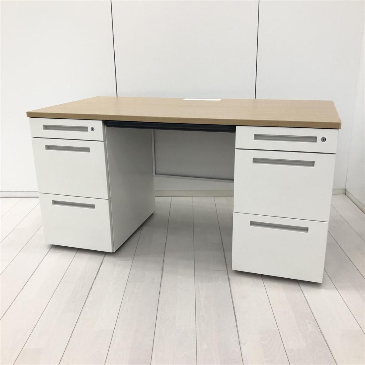 【あらゆる空間に調和するシンプルデザイン！両袖付きで収納量抜群！上長席にもおすすめ】■イトーキ（ITOKI）製　CZRシリーズ　両袖机　横幅1400㎜　■シリンダー錠　■天板:木目ナチュラル/ホワイト【2604】弊社使用欄【A01071809】
                        CZRデスク
                                    中古
            